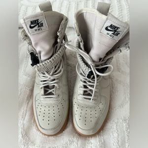 Nike SF Air Force 1 High in bone women’s size 9